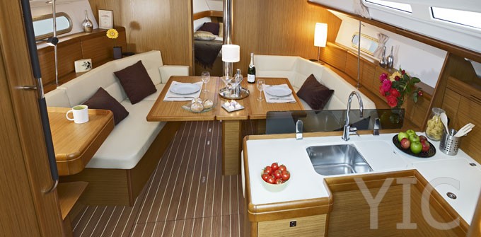 42i interior