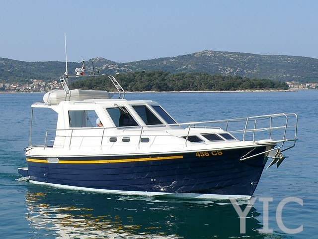 adria 1002 v motor yacht in croatia charter on yachtsincroatia