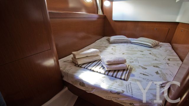 antares 36 motor yacht in croatia charter on yachtsincroatia