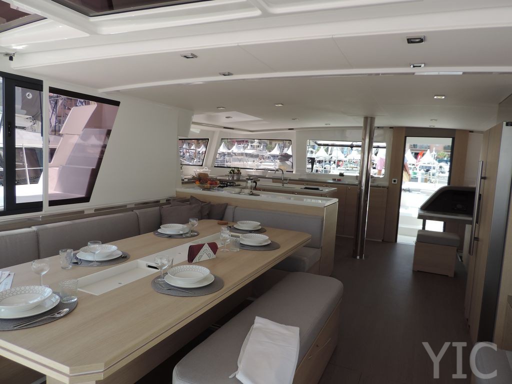 istion yachting bali54 af