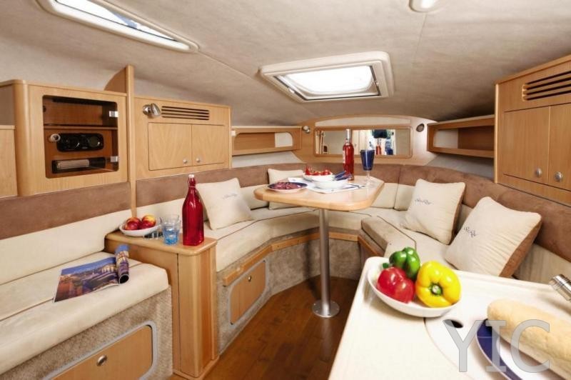 sea ray 305 motor yacht in croatia charter on yachtsincroatia