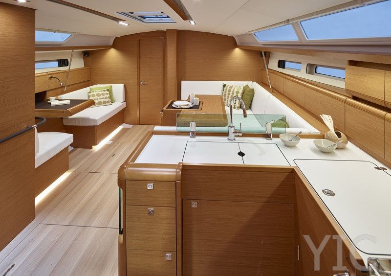 sun odyssey 449 salon