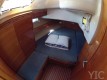 (7)