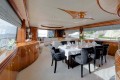 14 sunseeker yacht 105 salon looking aft